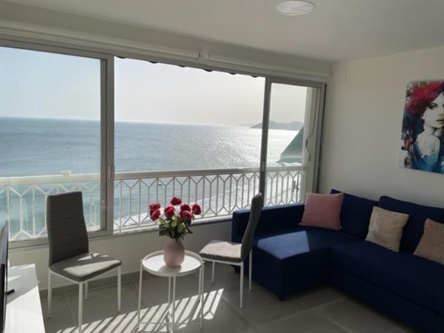 Precioso Apartamento A Estrenar En Primera Linea De Playa Benidorm Exterior photo